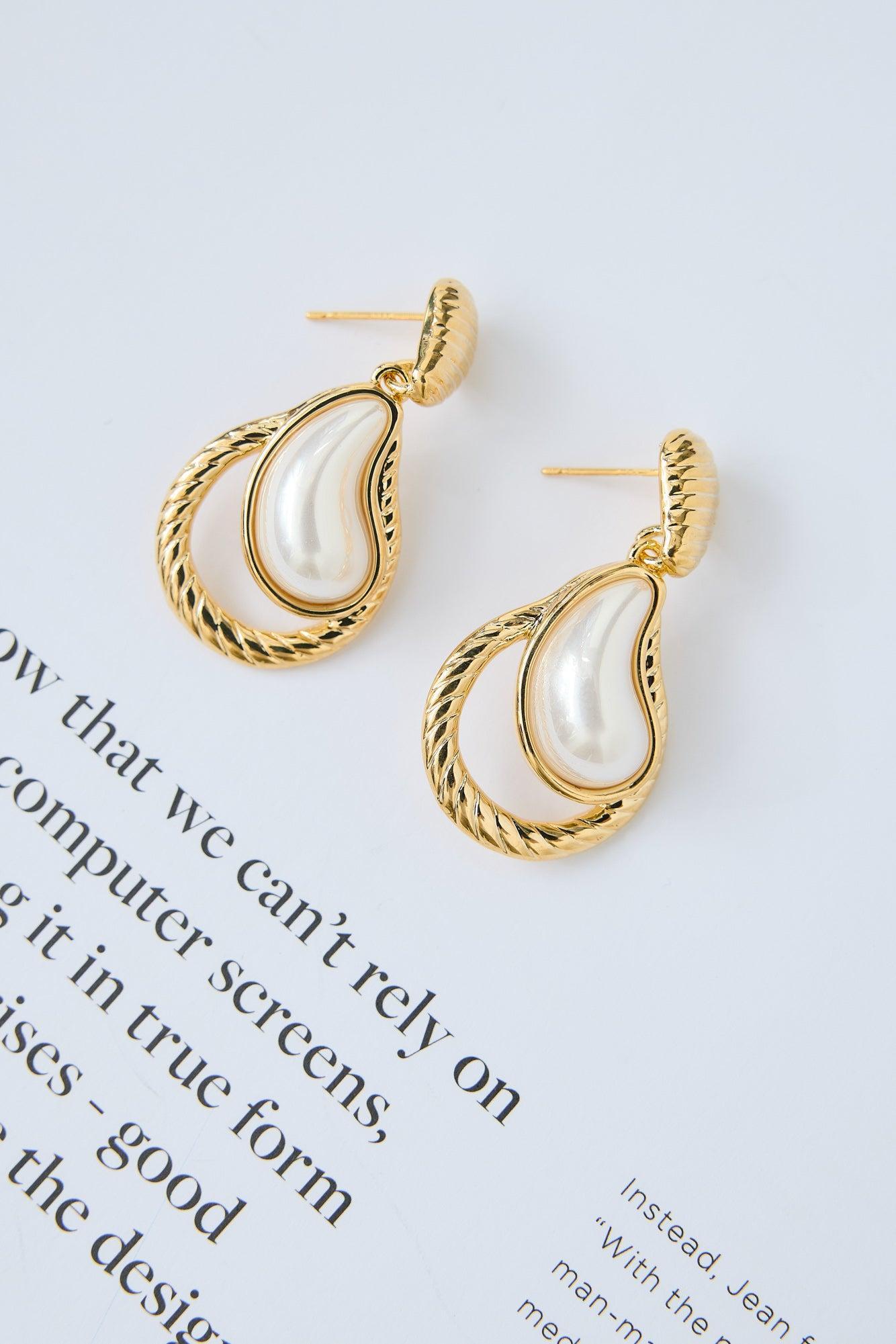18k Gold Plated Coastal Escape Earrings Gold Product Image
