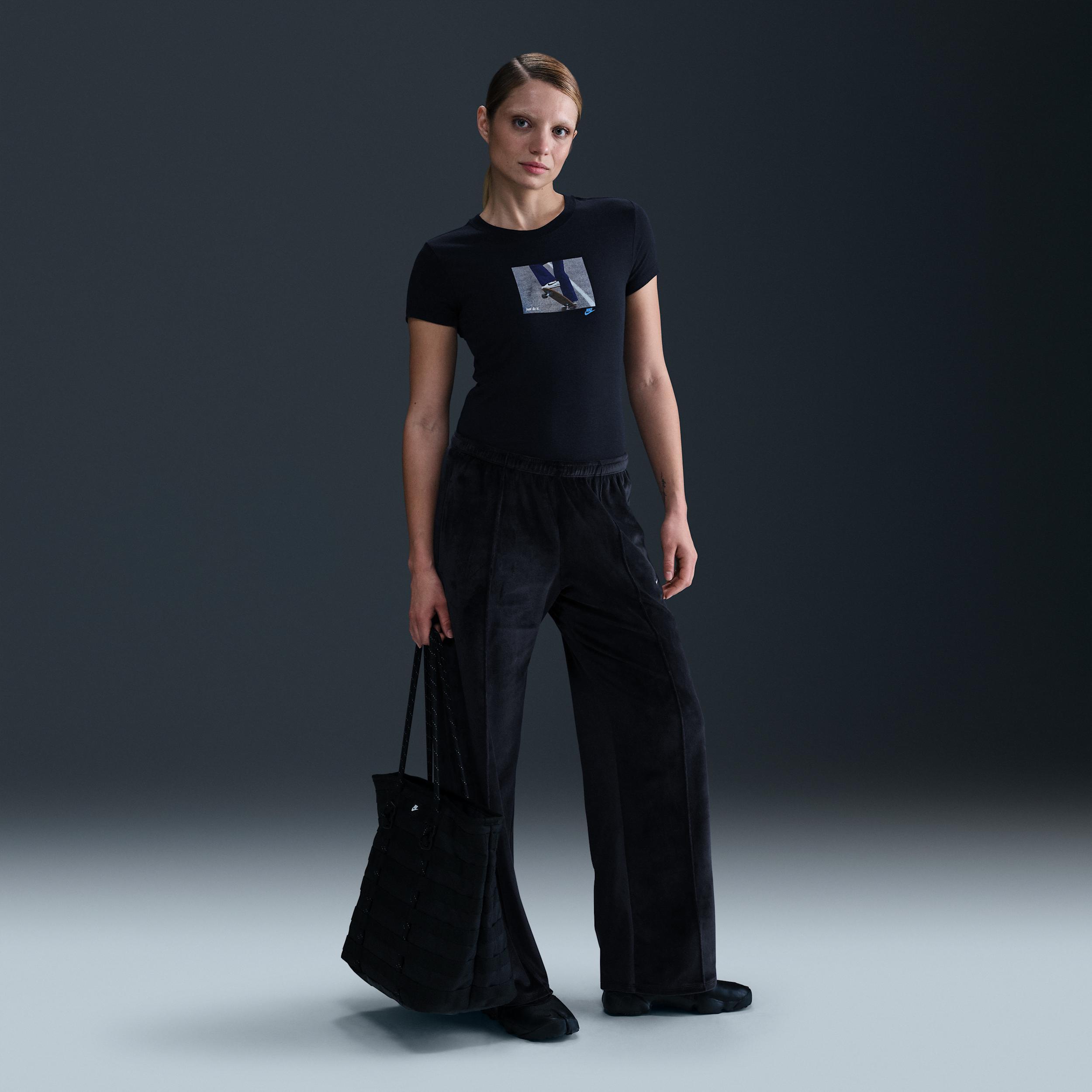 Nike Sportswear Chill Knit Women's Slim Cropped T-Shirt Product Image