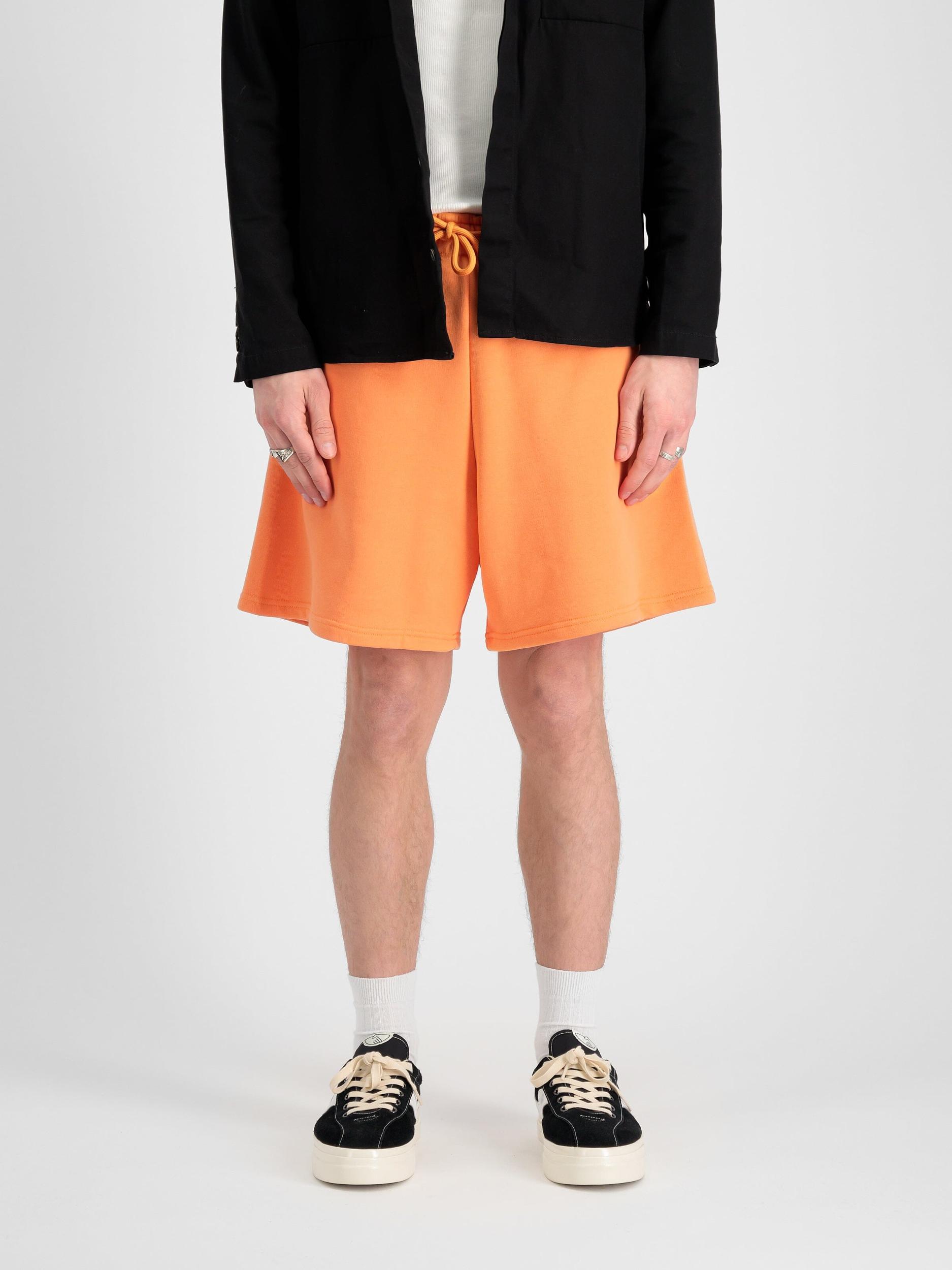ALPHA ESSENTIAL RELAXED SHORT Product Image