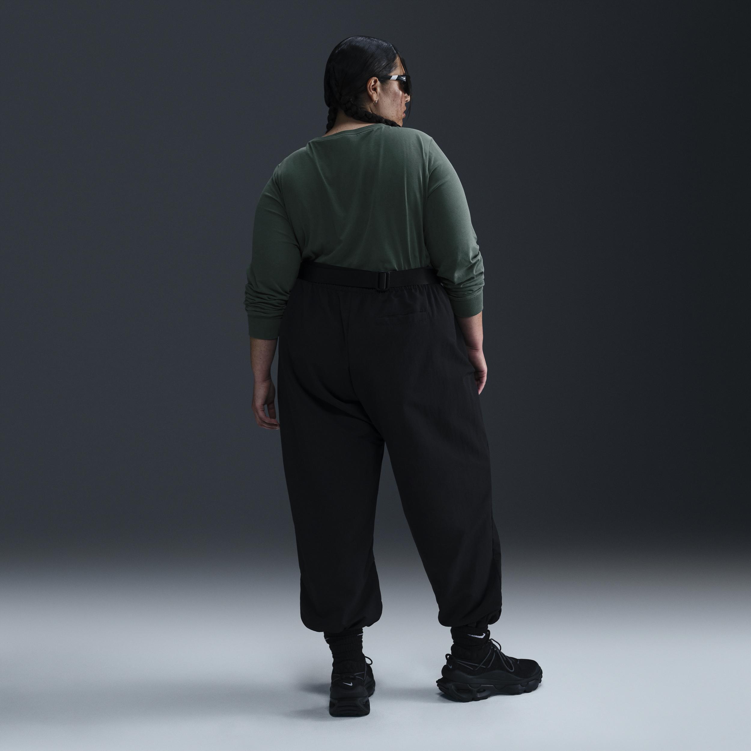 Nike Sportswear Club Women's Long-Sleeve T-Shirt (Plus Size) Product Image