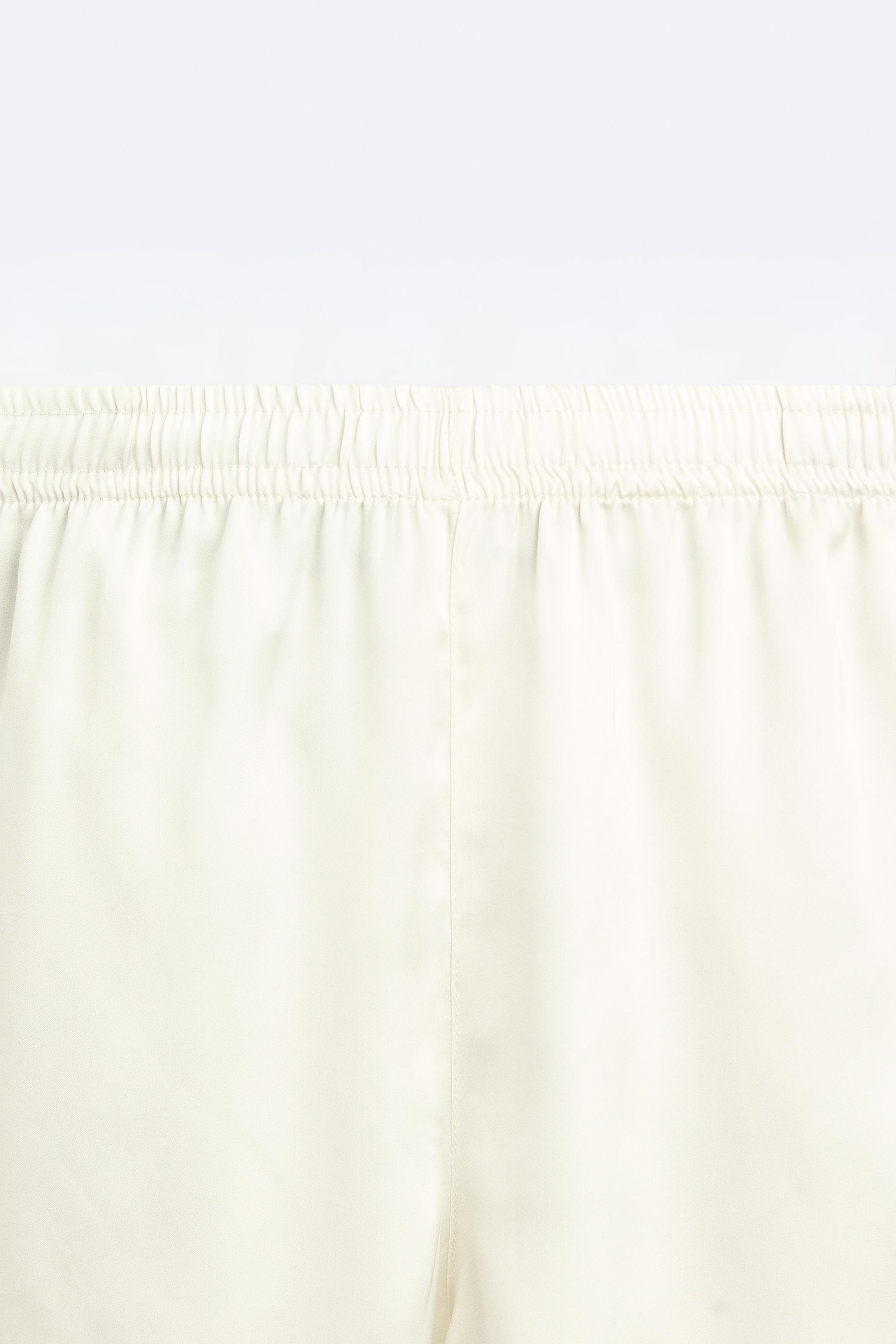 CONTRAST SATIN EFFECT SHORTS Product Image