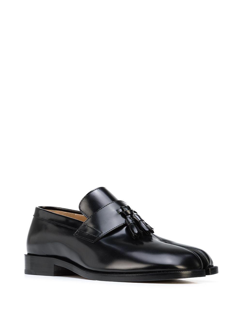 Tabi tassel-detail leather loafers Product Image