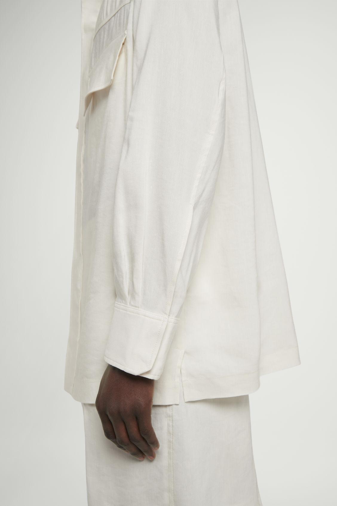 LINEN-BLEND UTILITY OVERSHIRT Product Image