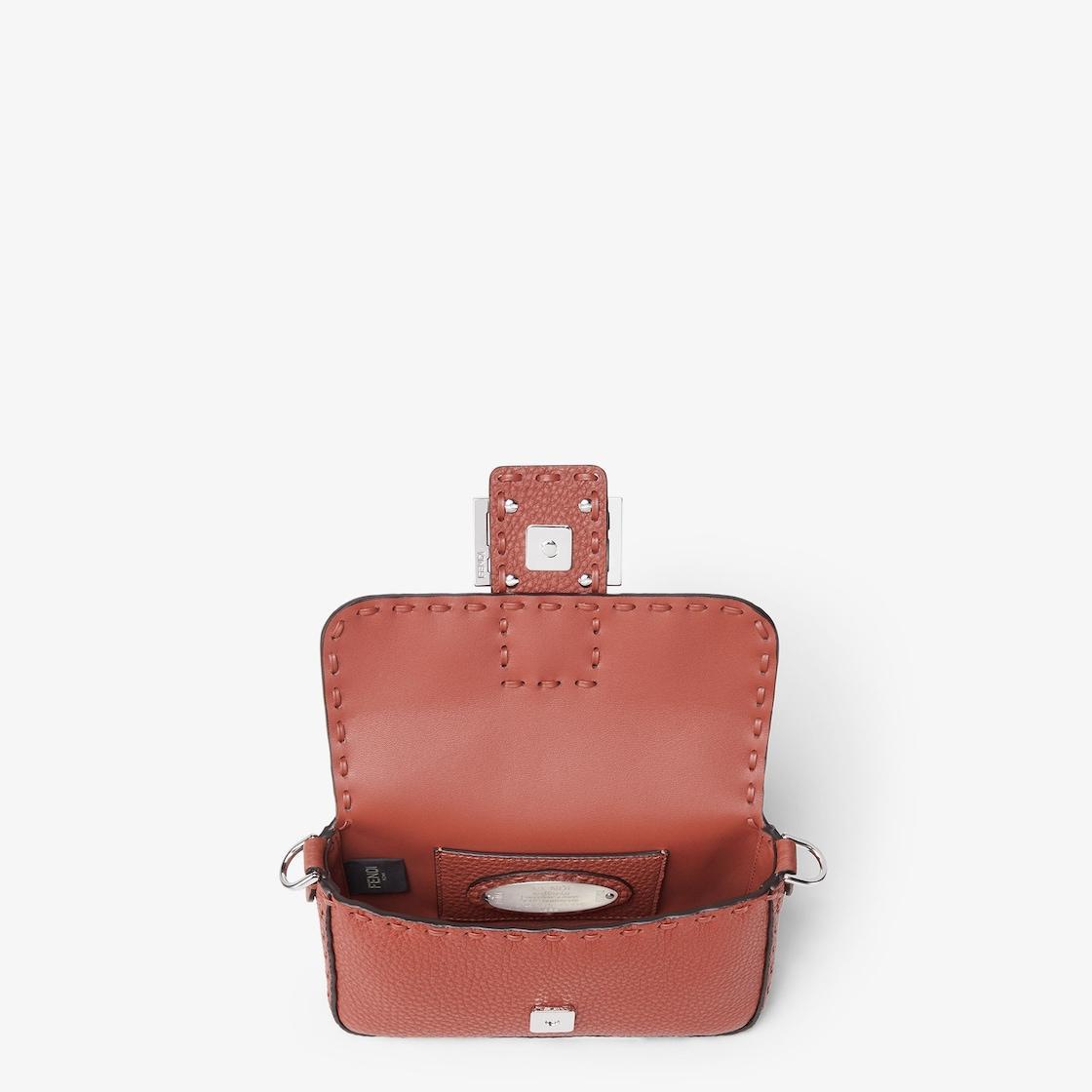 Baguette MiniSienna brown Selleria bag with 309 hand-sewn topstitches Product Image
