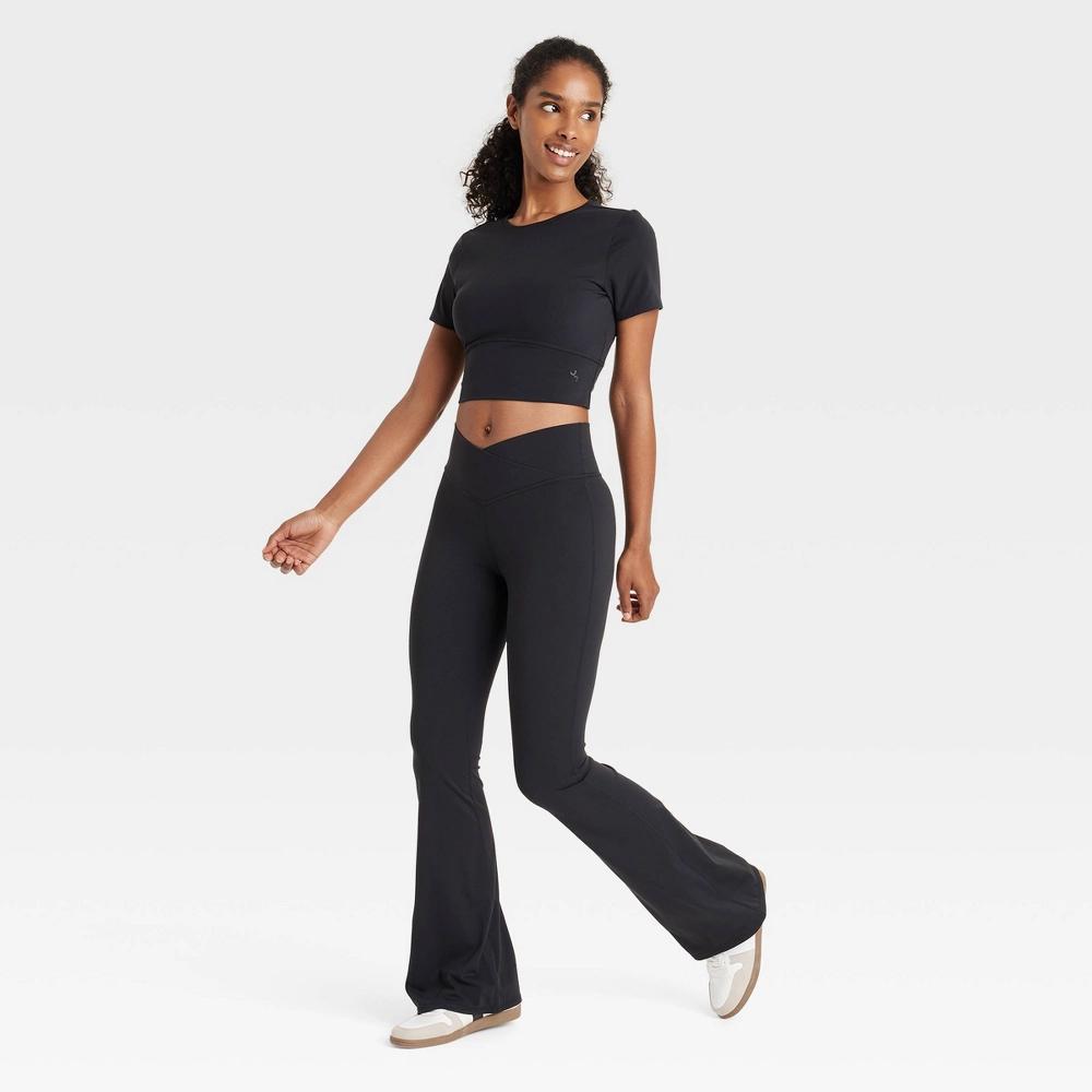 Womens Cropped Short Sleeve Shirt - JoyLab Black XXL Product Image
