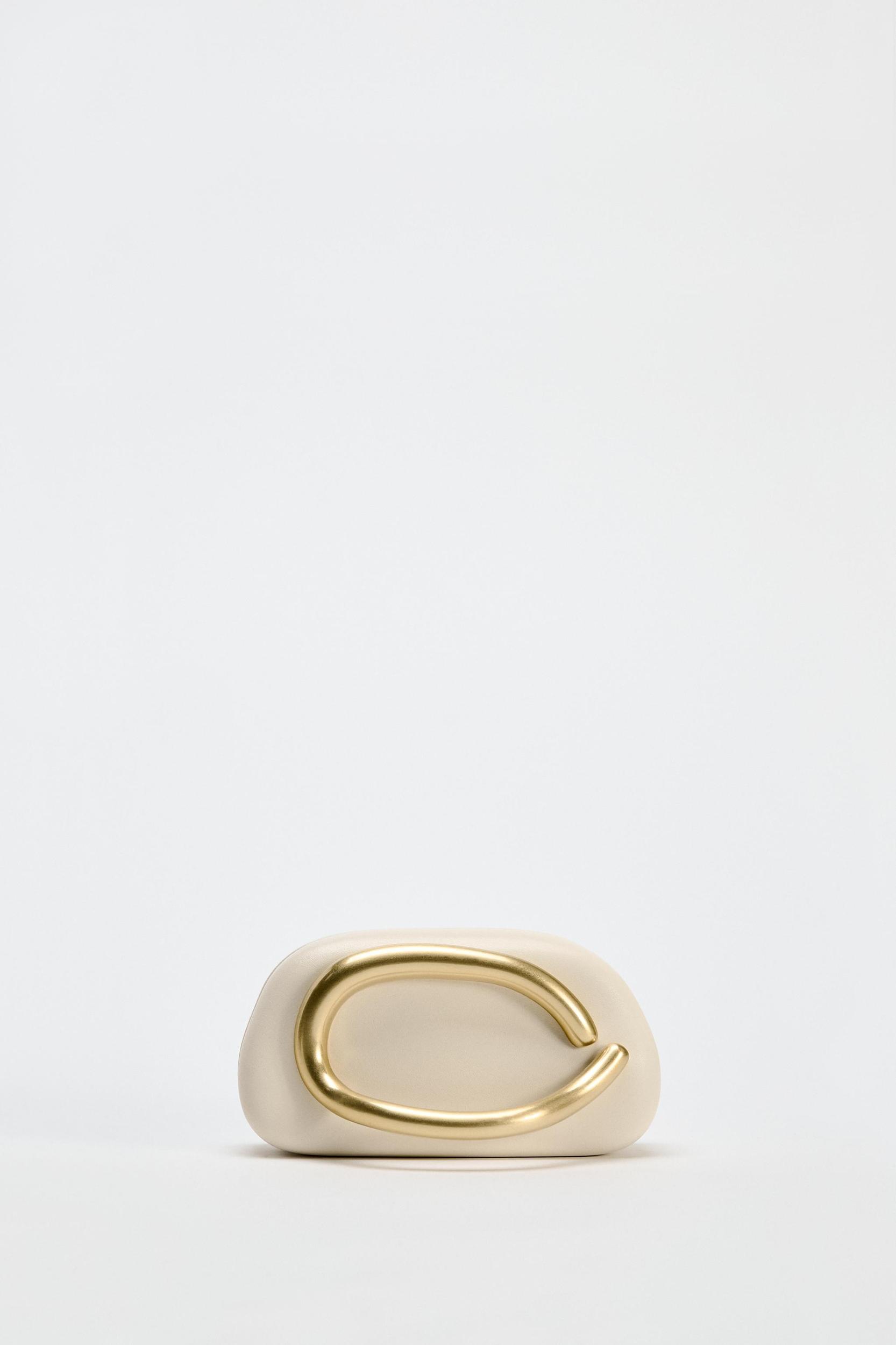 GOLD CLASP BOX BAG Product Image
