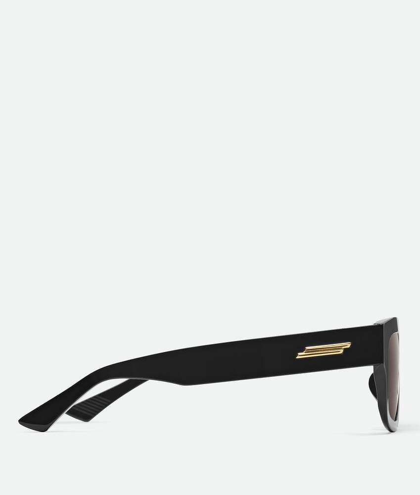 Ultrathin Squared Sunglasses in Black/black/grey Product Image