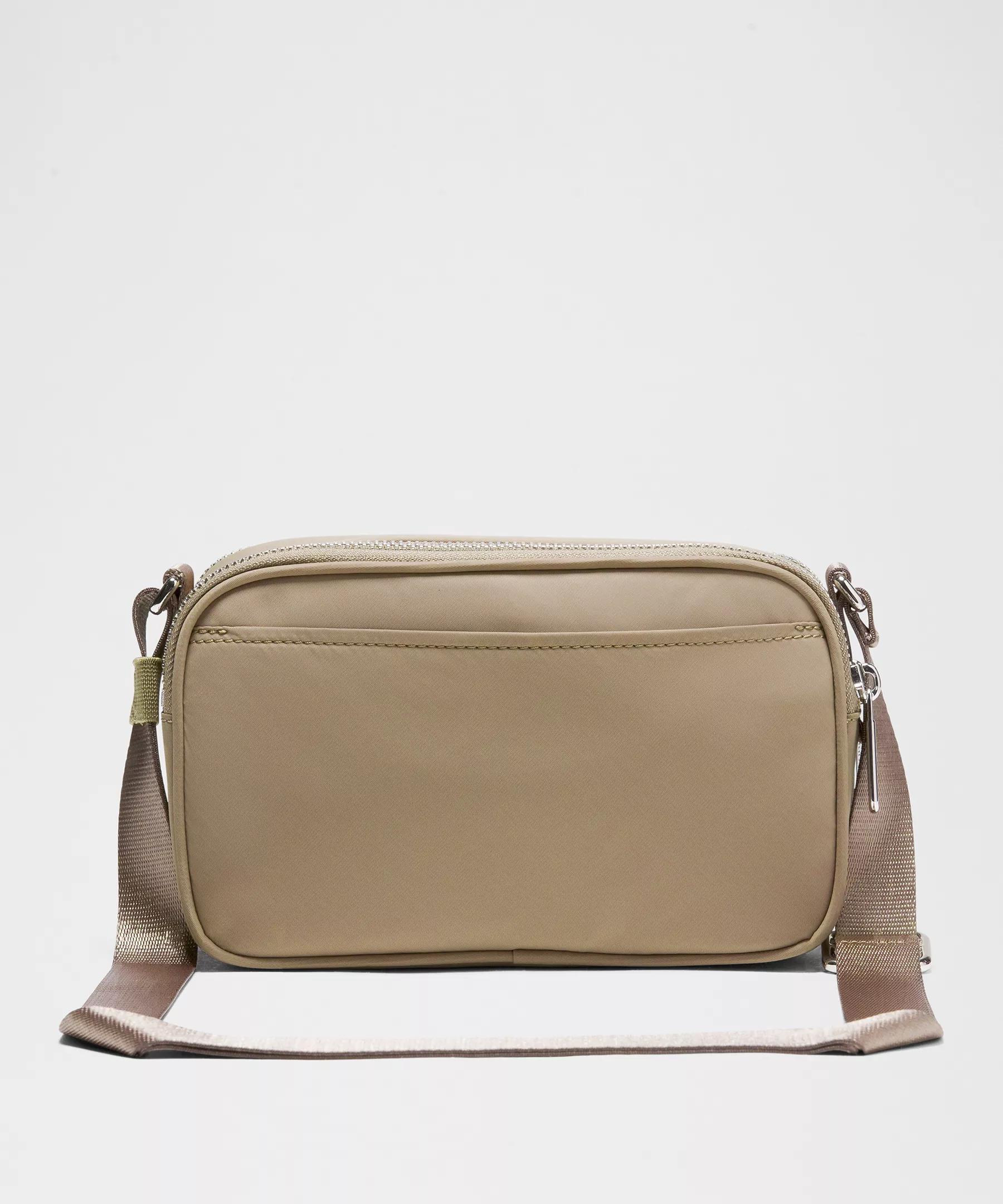 Crossbody Camera Bag 2L Product Image