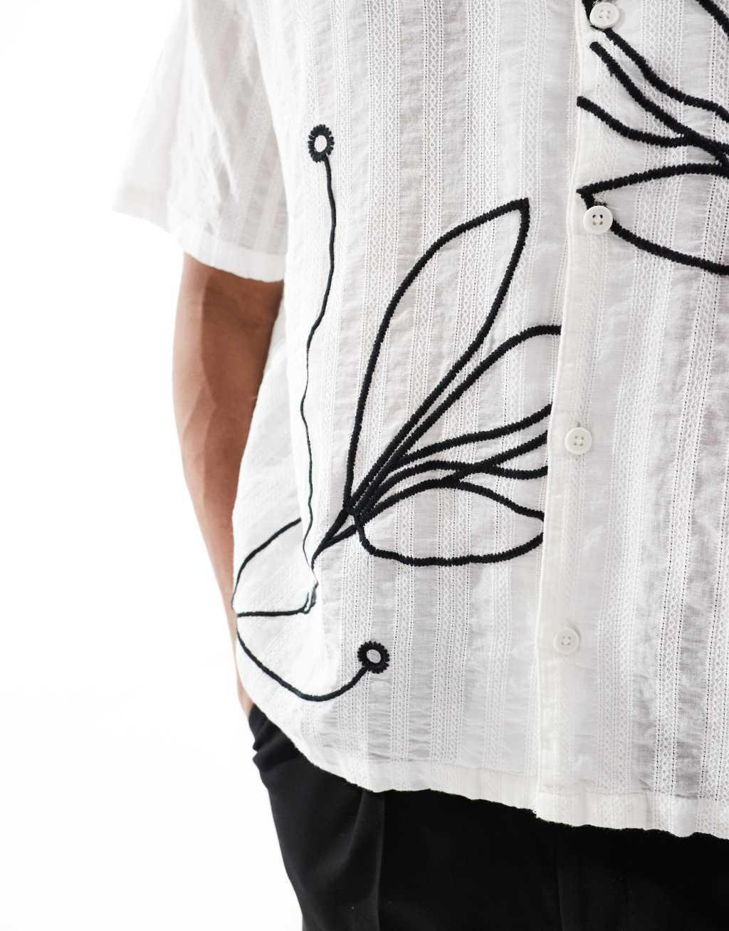 Bershka floral embroidered shirt in white Product Image