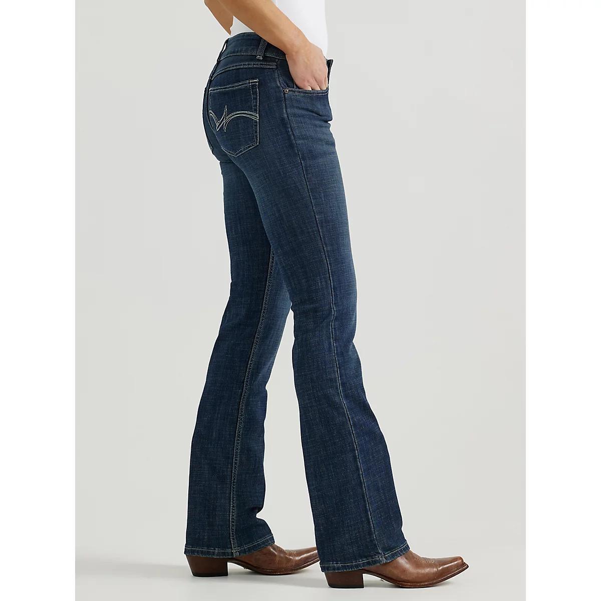 Women's Essential Mid-Rise Bootcut Jean in DO Wash Product Image