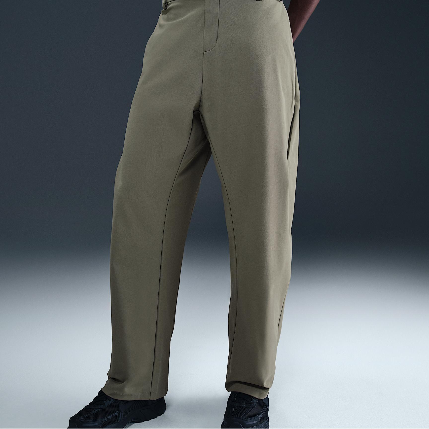Nike 24.7 PerfectStretch Women's Dri-FIT High-Waisted Loose Pleated Shorts Product Image