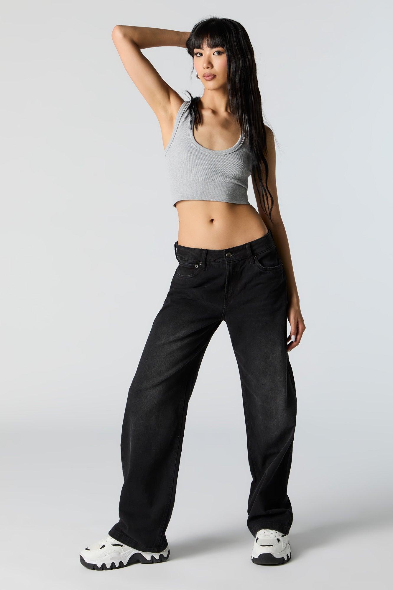 Seamless Ultra Scoop Neck Cropped Tank Female Product Image