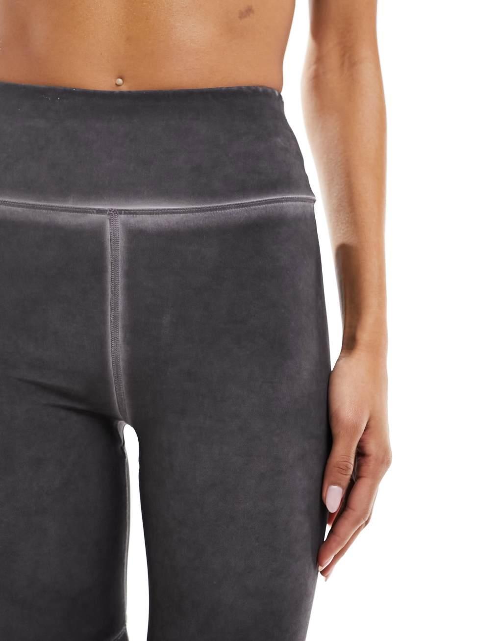 ASOS 4505 booty legging short Product Image