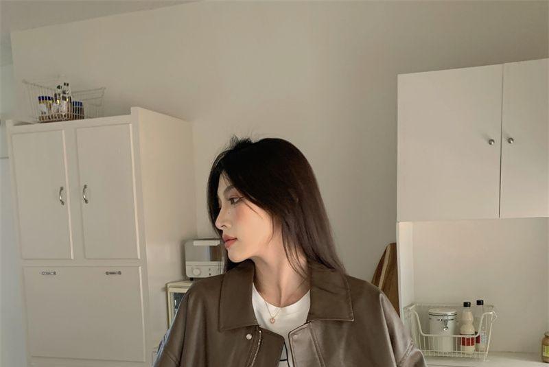 Long Sleeve Plain Faux Leather Loose-Fit Jacket Product Image