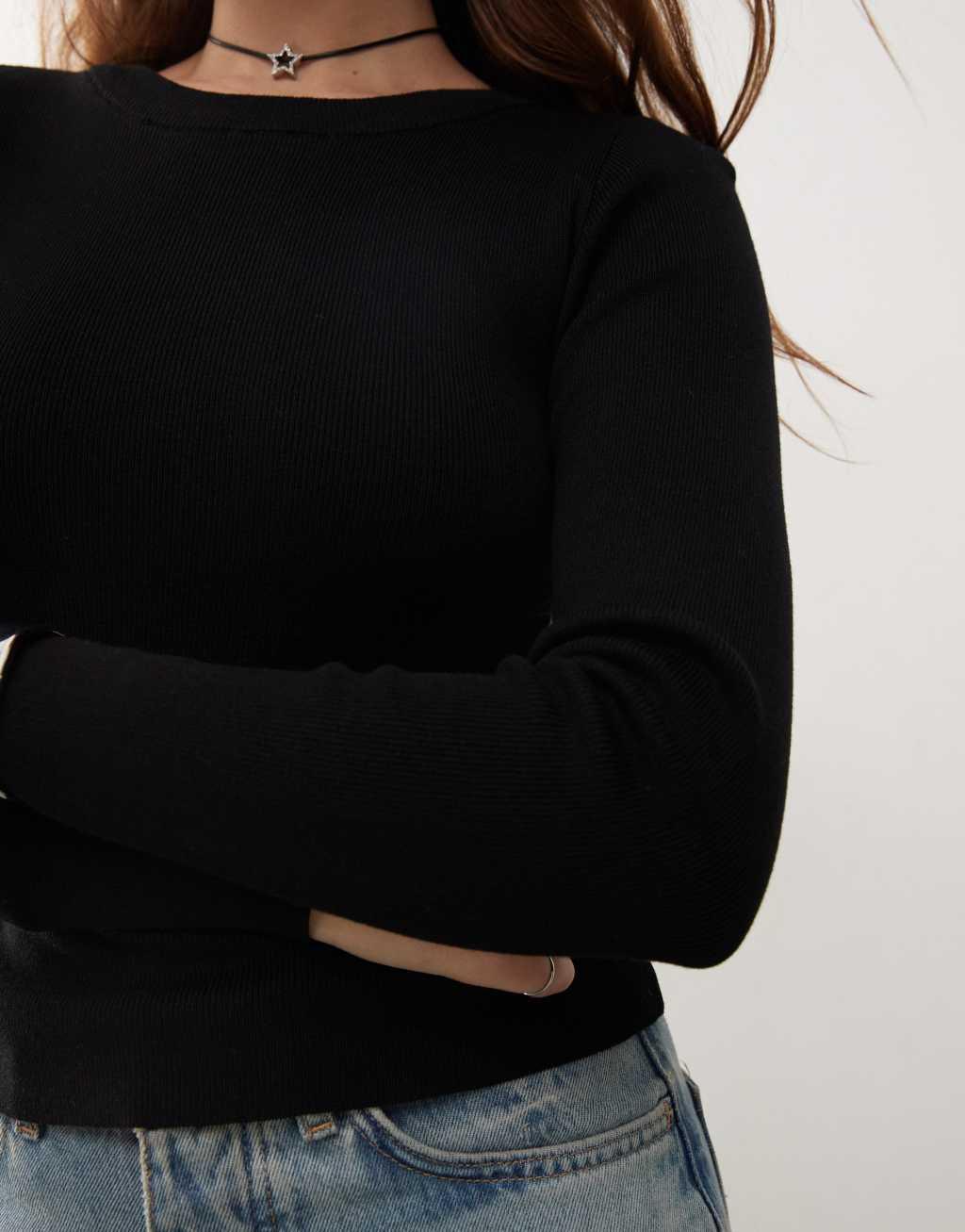 Noisy May crew neck knit sweater in black Product Image