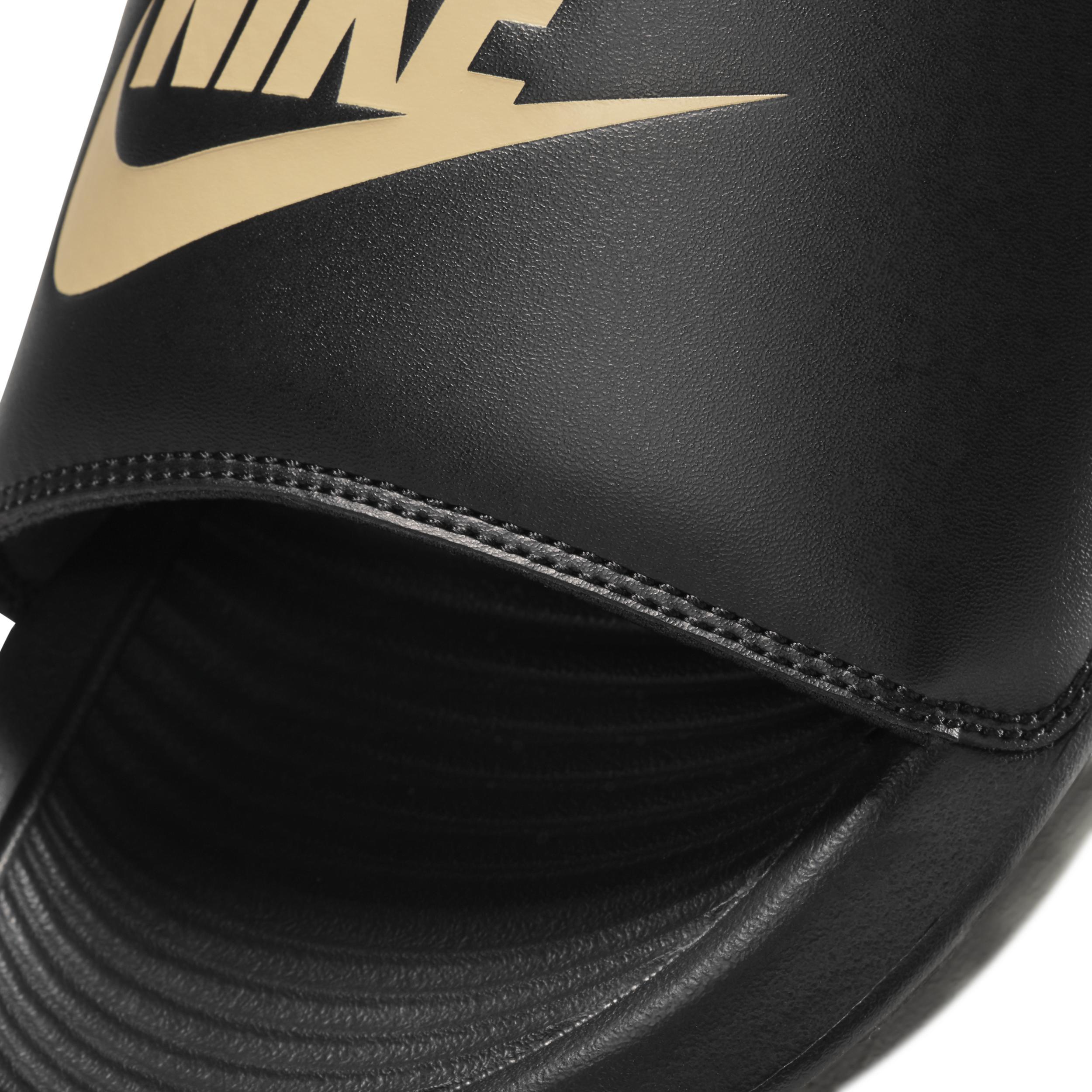 Nike Men's Victori One Slides Product Image