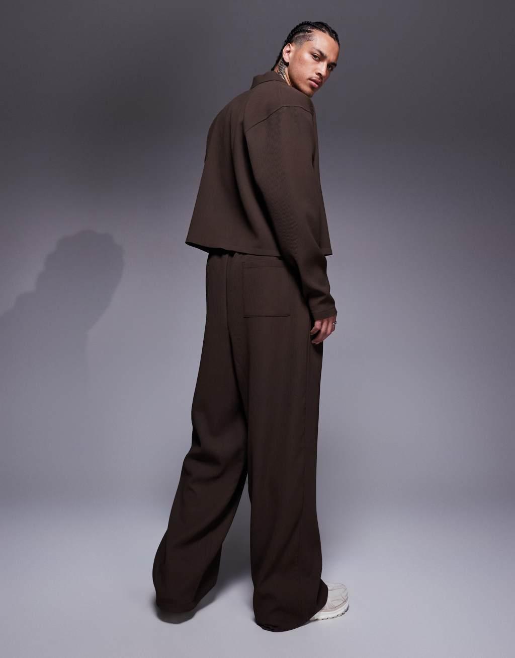 ASOS DESIGN super baggy plisse pants with elastic waist in brown - part of a set Product Image