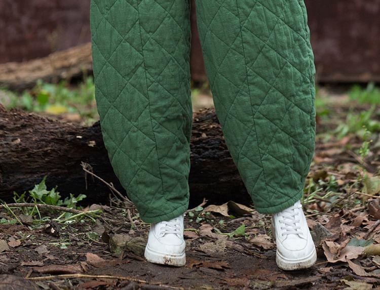 Drawstring Waist Plain Quilted Baggy Pants Product Image