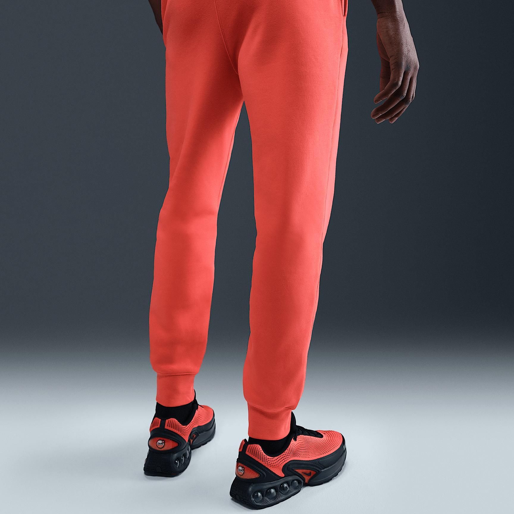 Nike Club Men's Joggers Product Image