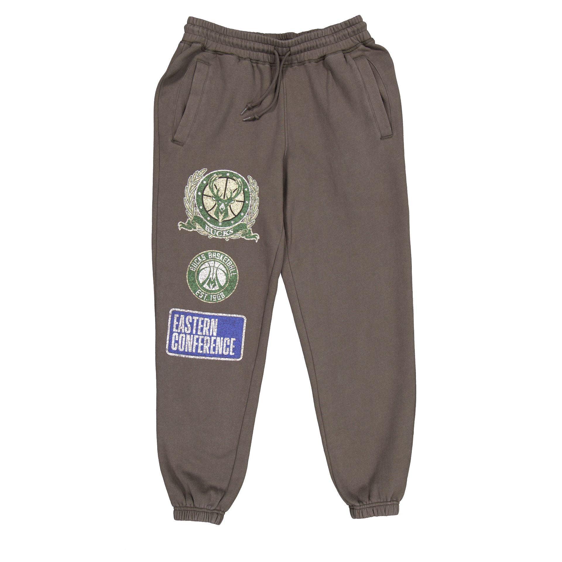 Boston Celtics Oversized Essentials Sweatpants Male Product Image
