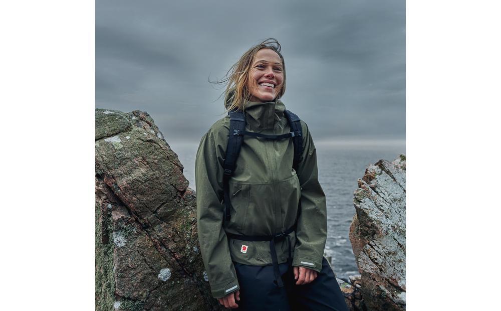 High Coast Hydratic Trail Jacket W Product Image