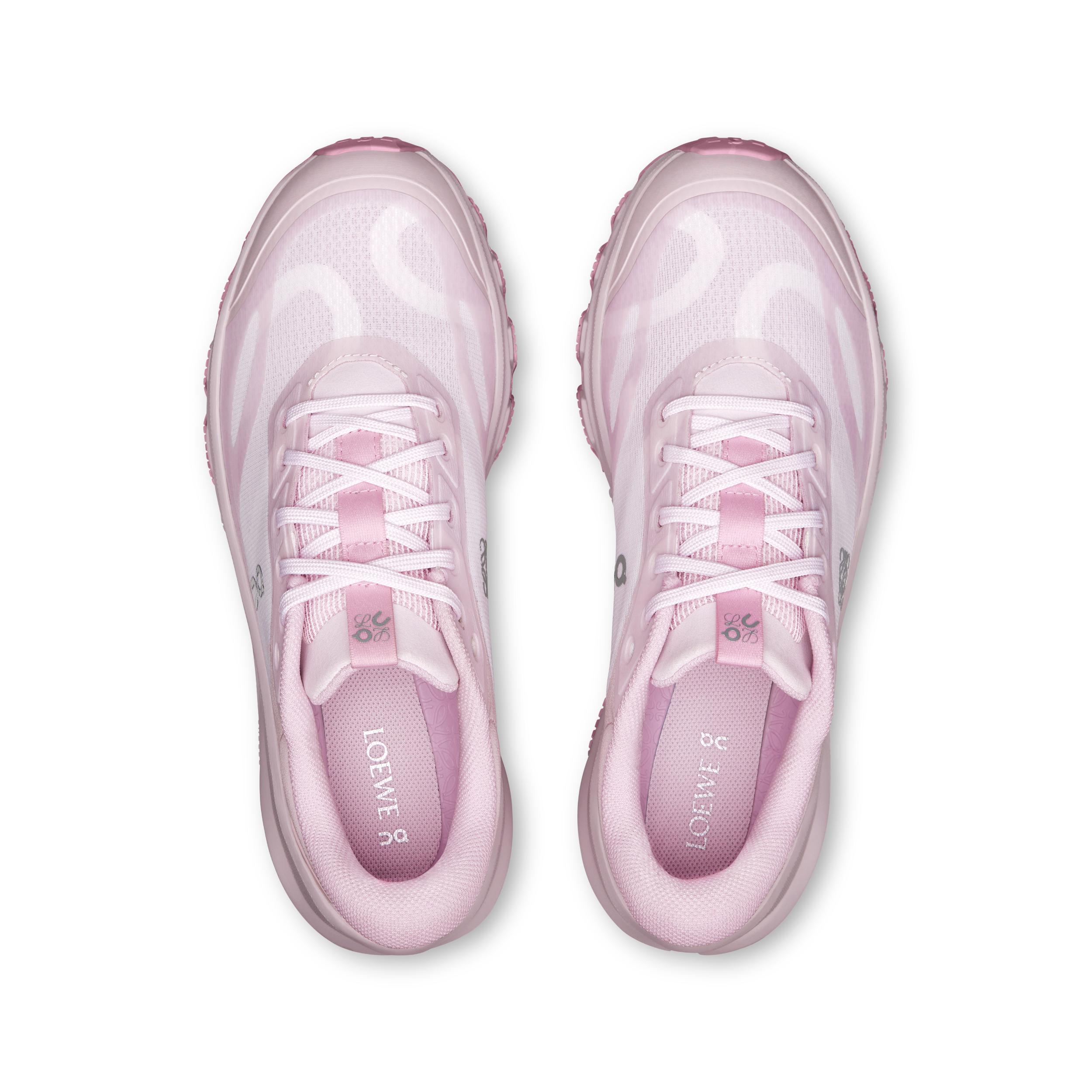 Cloudventure LOEWE 2: Everyday Women's Sneaker Product Image