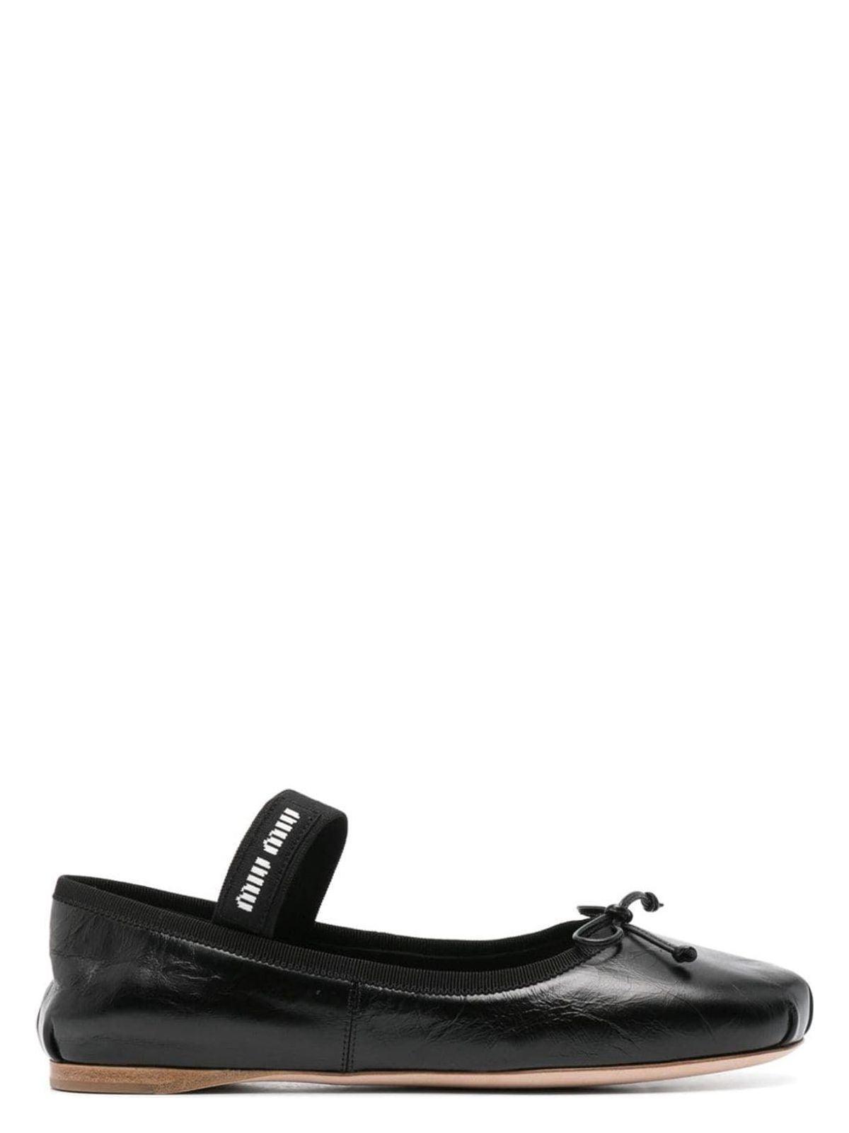 logo-strap ballerina shoes Product Image