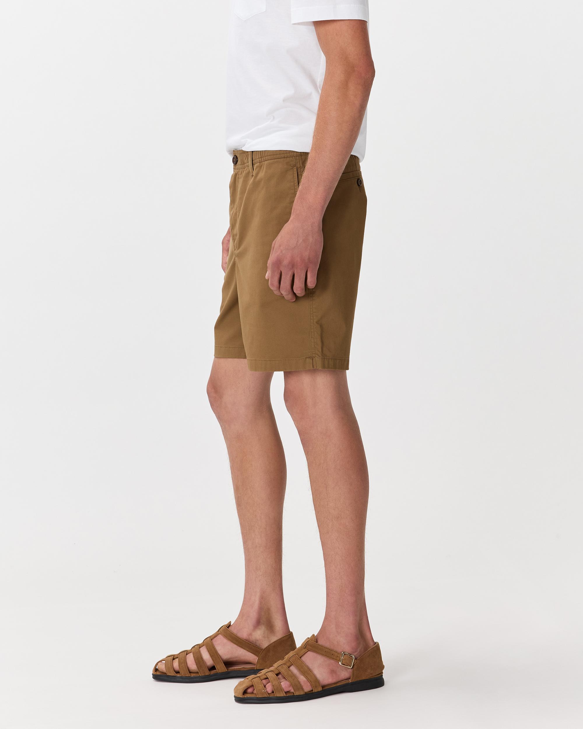Quince | Men's Organic Stretch Cotton Pull On Chino Shorts 7" Organic Cotton Product Image