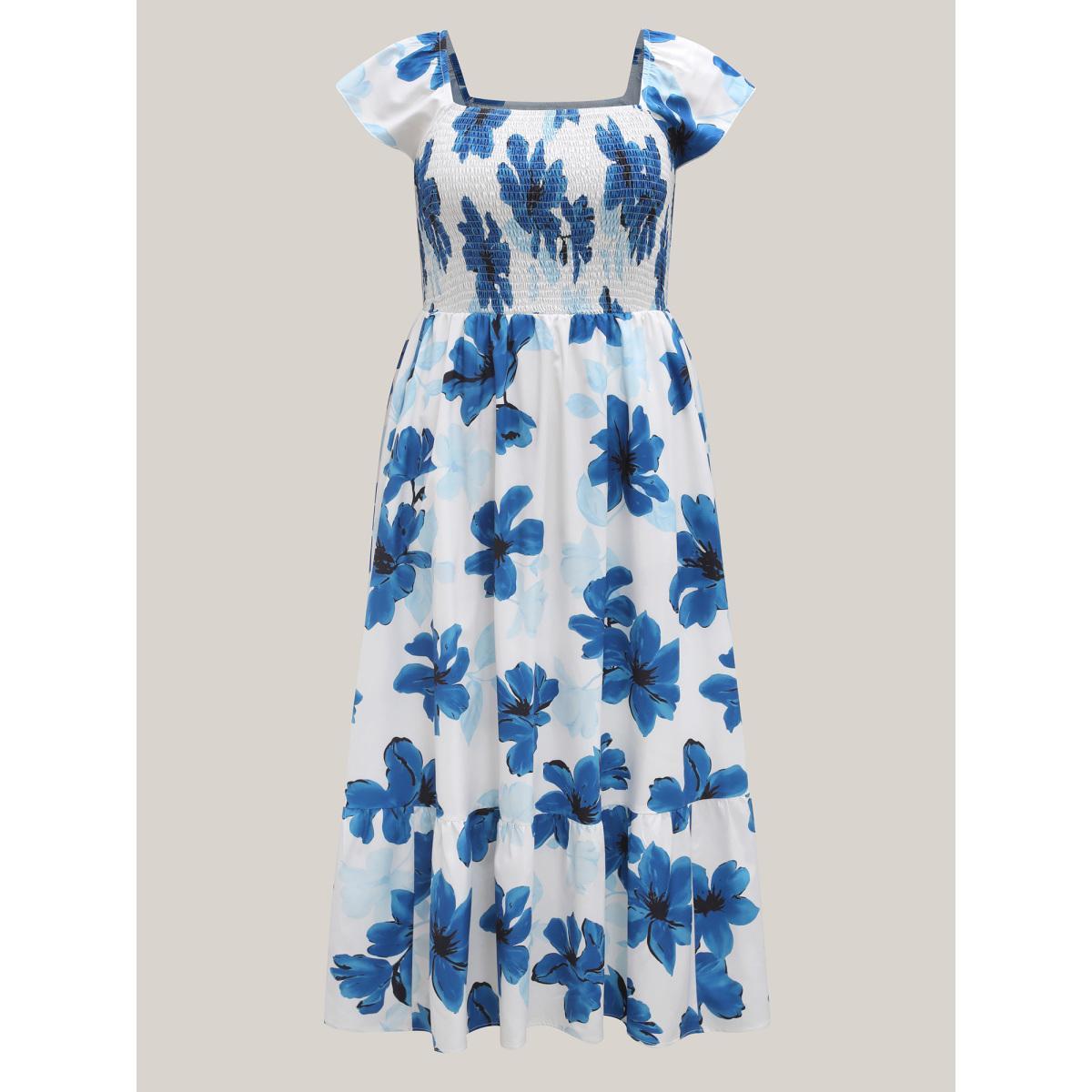 Plus Size Floral Pattern Shirred Pockets Midi Dress Mediumblue Women Square Neck Cap Sleeve Curvy BloomChic 26/4X Product Image