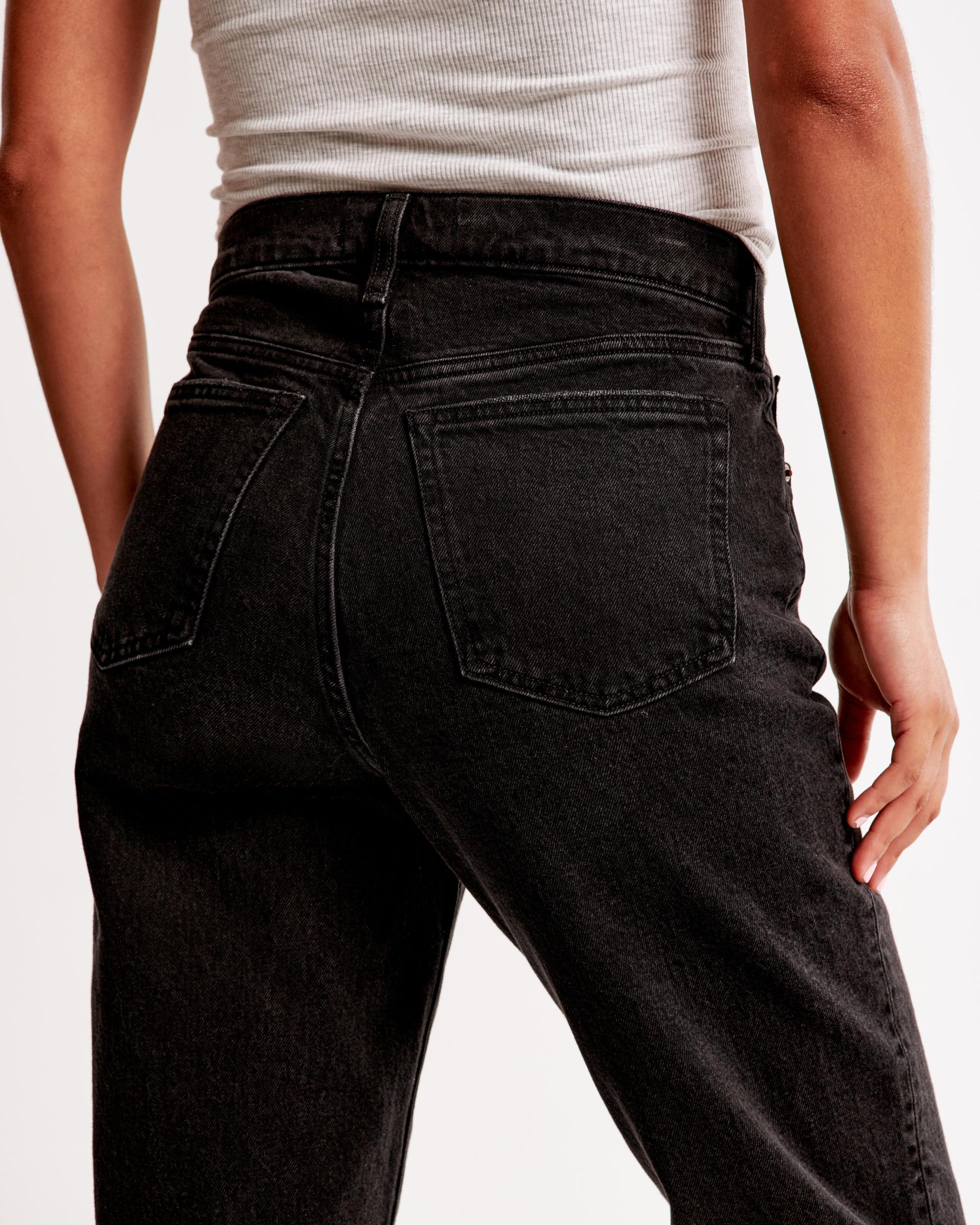 Curve Love Mid Rise 90s Straight Jean Product Image