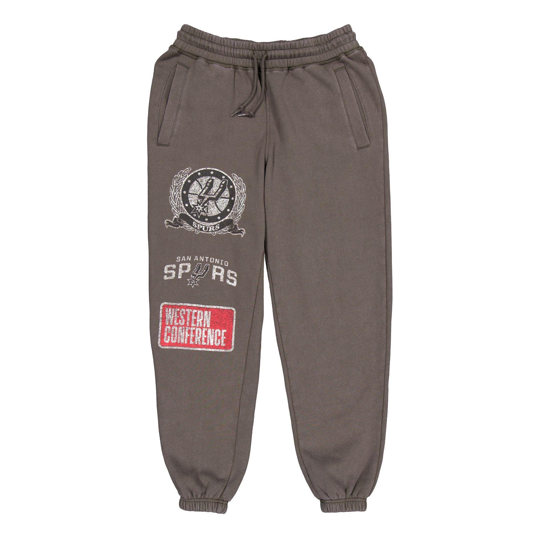 Boston Celtics Oversized Essentials Sweatpants Male Product Image