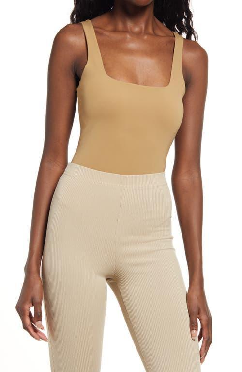 Good American Plus Size Scuba Knit Modern Square Neck Sleeveless Wide Strap Tank Bodysuit Product Image