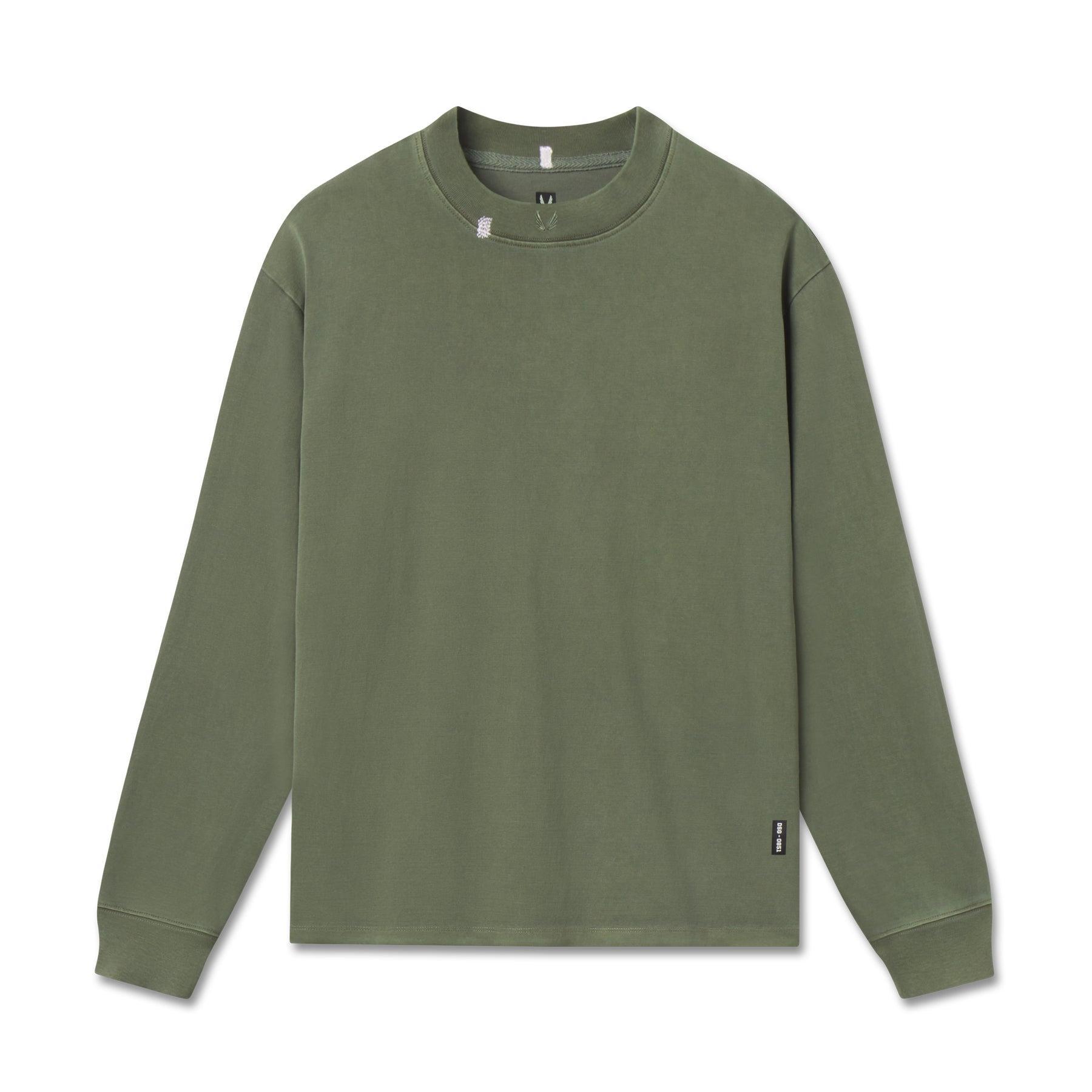 0851. Tech Essential™ Relaxed Long Sleeve - Black Product Image