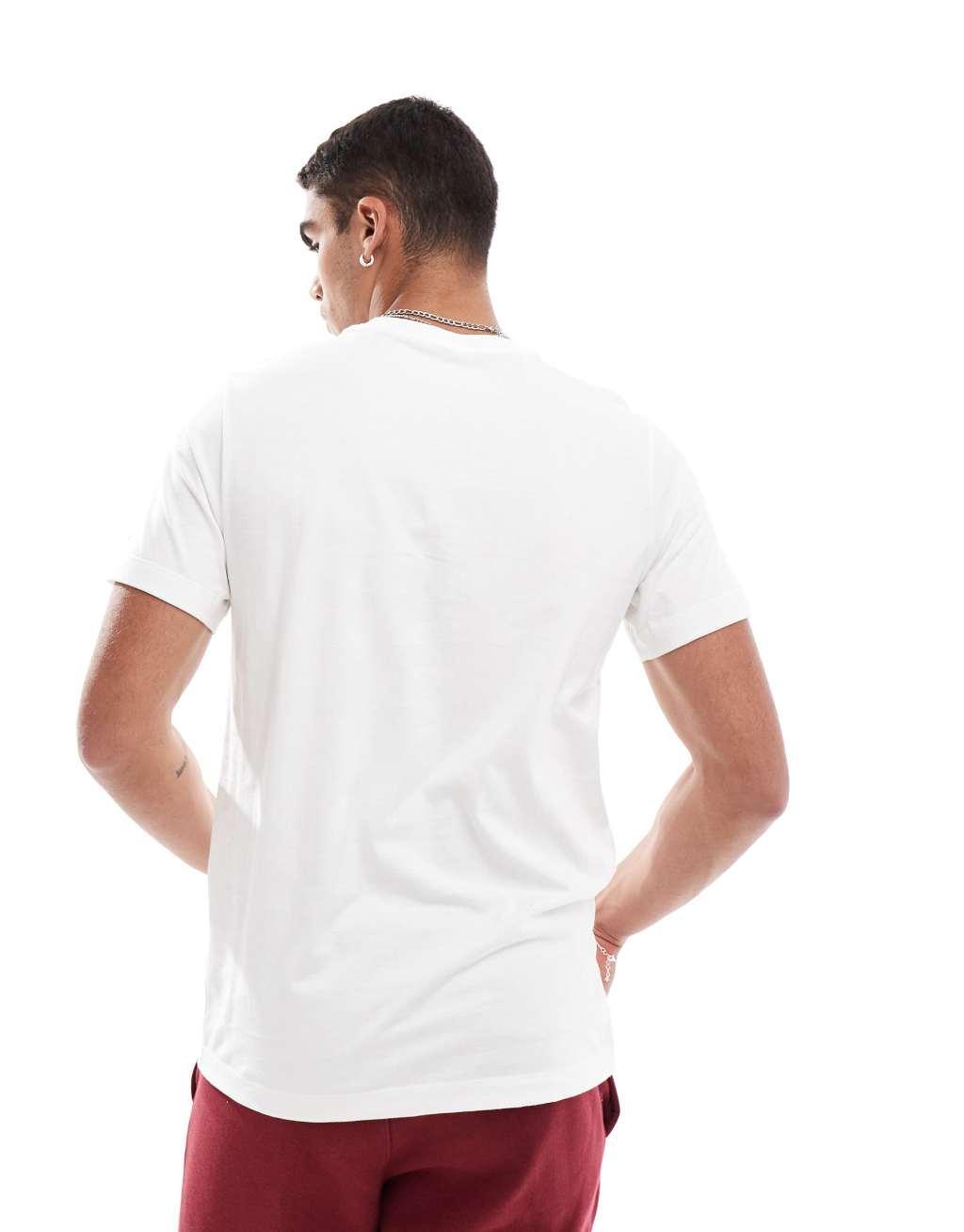 Nike Block 2.0 logo t-shirt in white Product Image