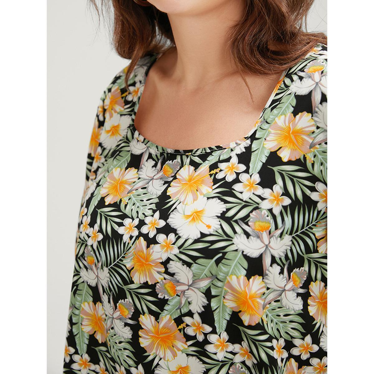 Plus Size BlackFlower Tropical Print Puff Sleeve Ruffles Trim Square Neck Blouse Women Vacation Elbow-length sleeve Square Neck Dailywear Blouses BloomChic 14-16/1X Product Image