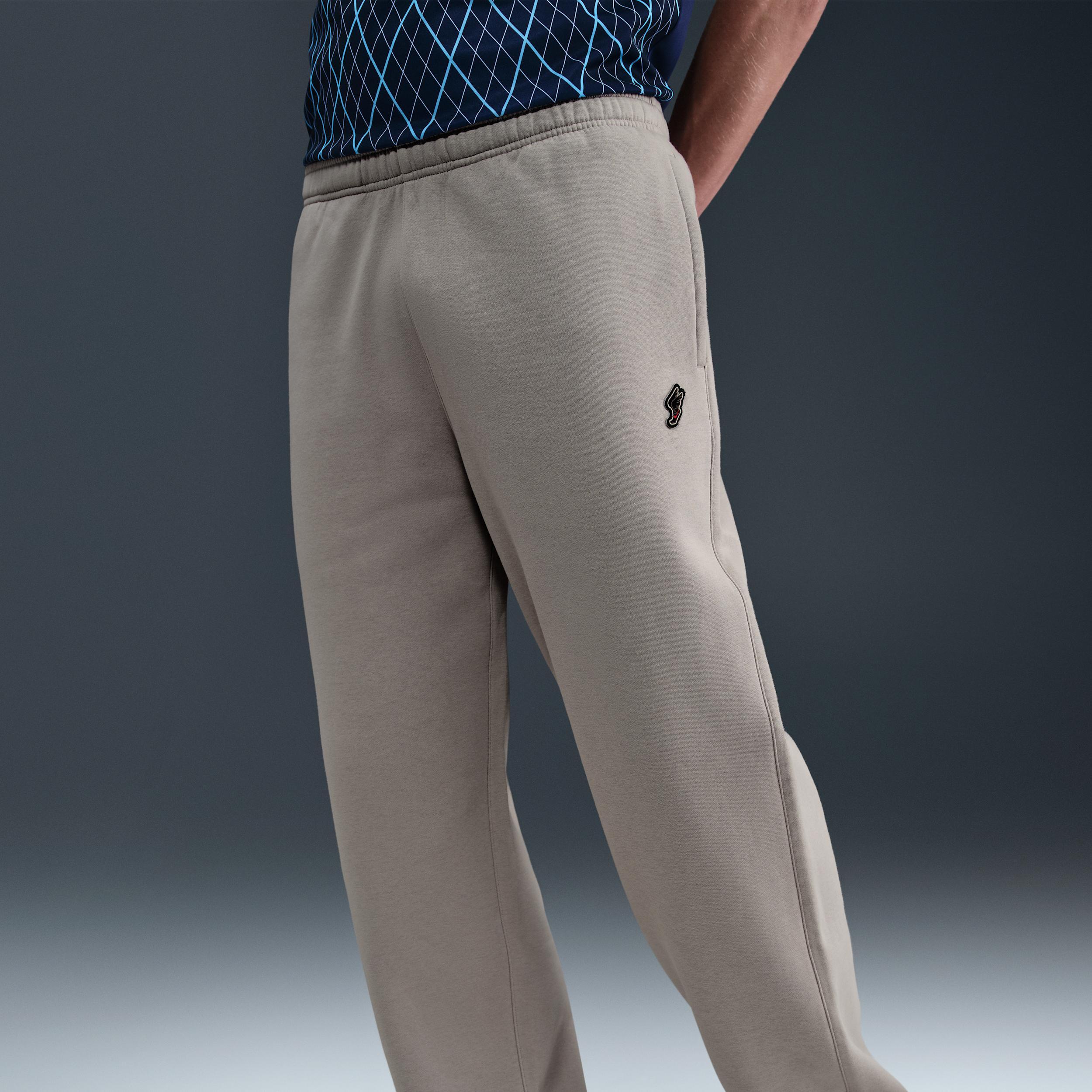 Nike Club Men's Fleece Bungee Pants Product Image