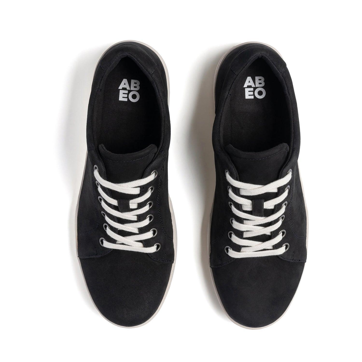 Encore Sneaker Product Image