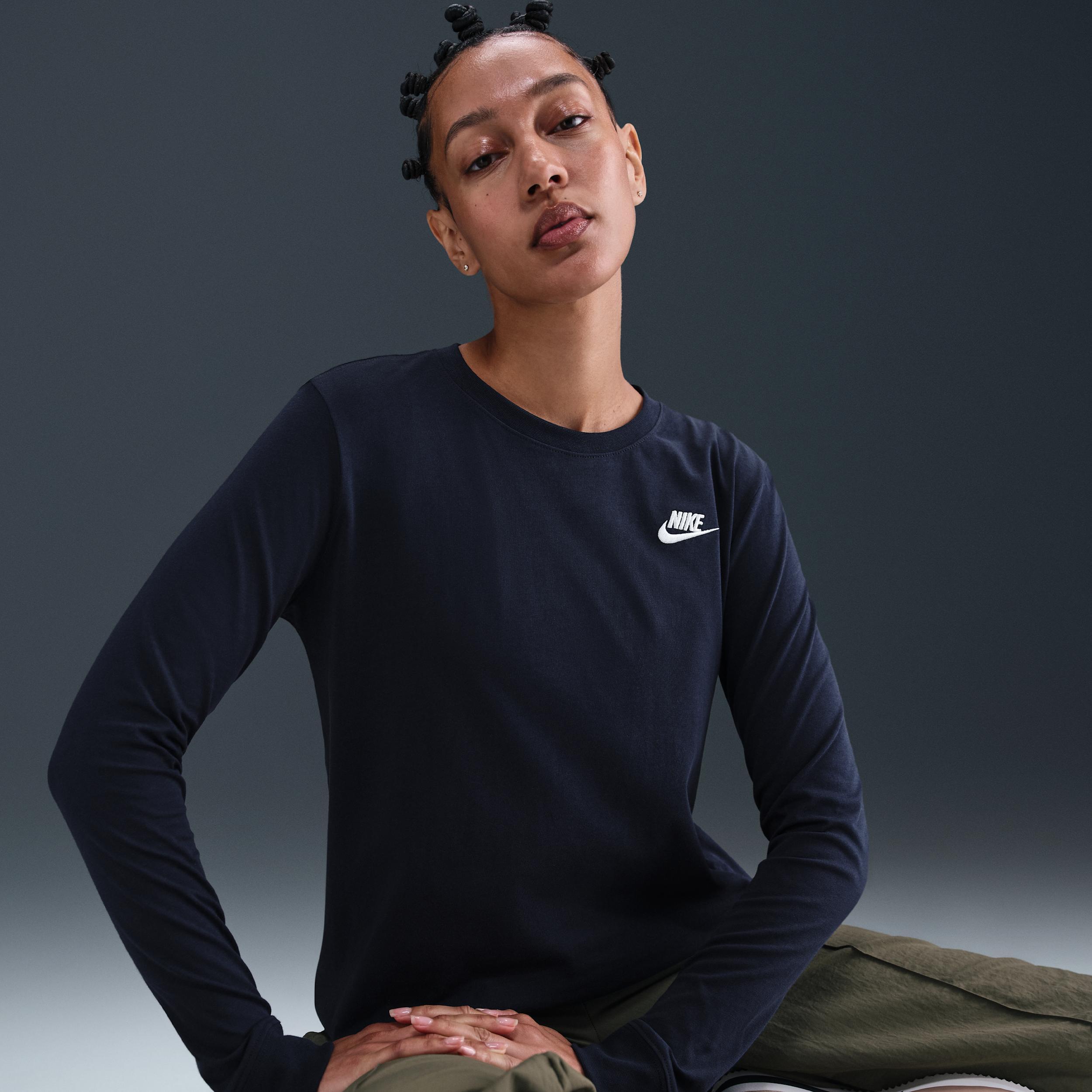Women's Nike Sportswear Club Long-Sleeve T-Shirt Product Image