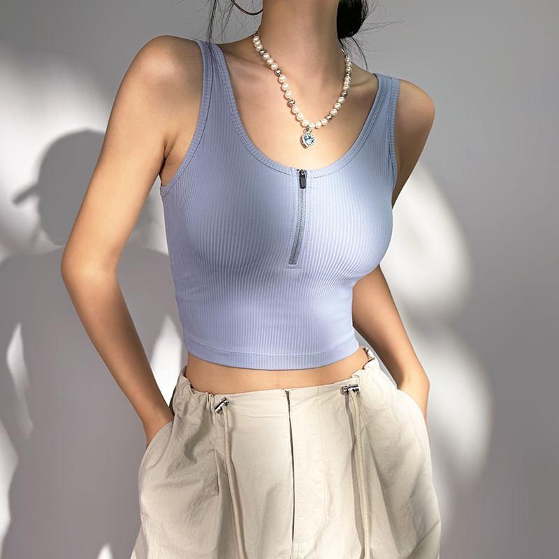 Scoop Neck Plain Open Back Half-Zip Crop Sports Tank Top Product Image