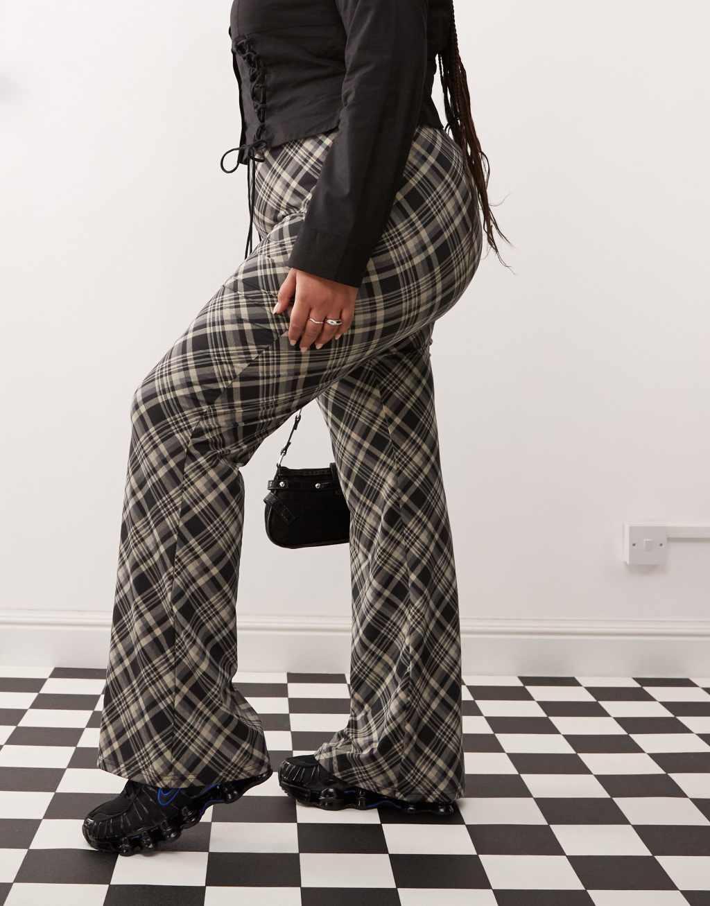 Noisy May Curve flared pants in black check Product Image