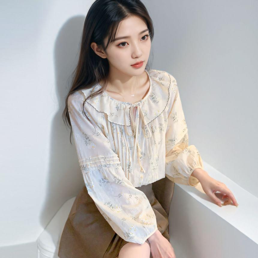 Long-Sleeve Floral Bow Pintuck Blouse Product Image