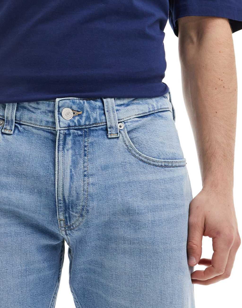 Tommy Jeans Ronnie denim shorts in light wash Product Image