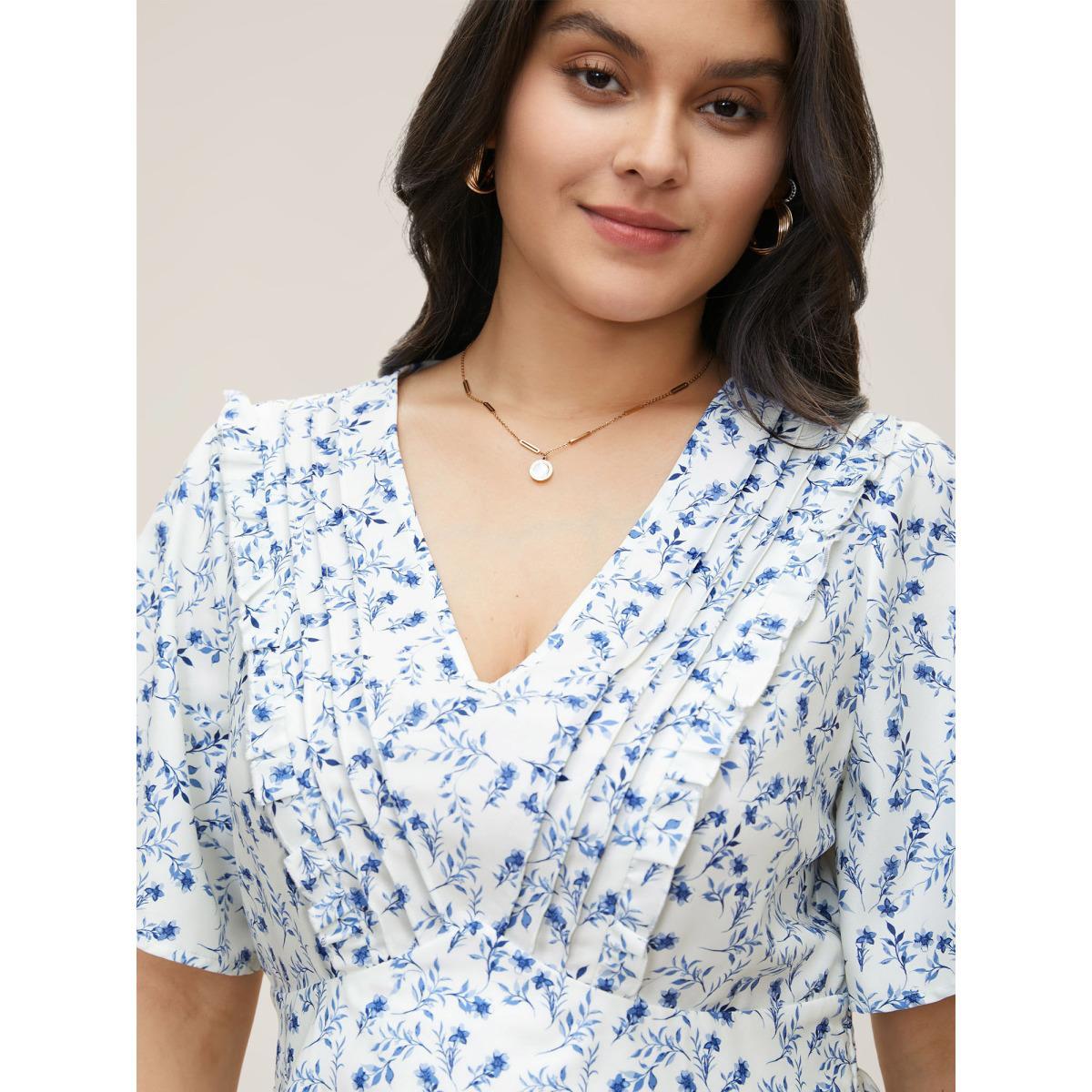 Plus Size Purple Floral Pleated Elastic Waist Ruffle Sleeve Blouse Women Elegant Half Sleeve V-neck Everyday Blouses BloomChic 28/5X Product Image