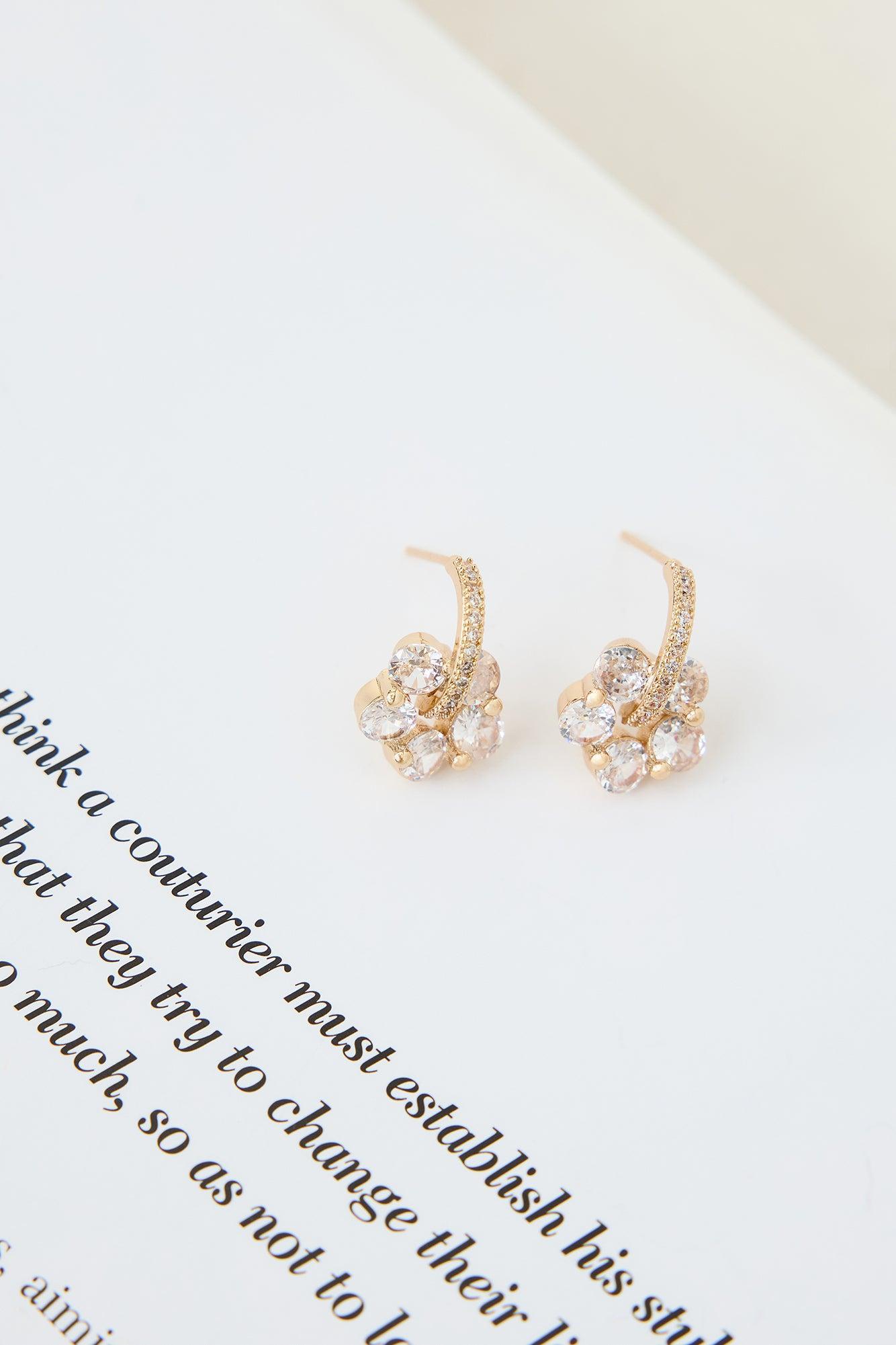Always A Lover Earrings Gold Product Image
