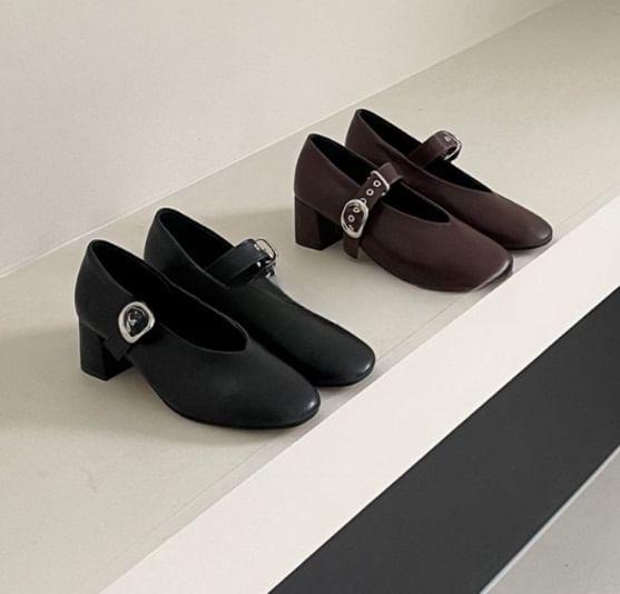 Mary Jane Shoes Product Image