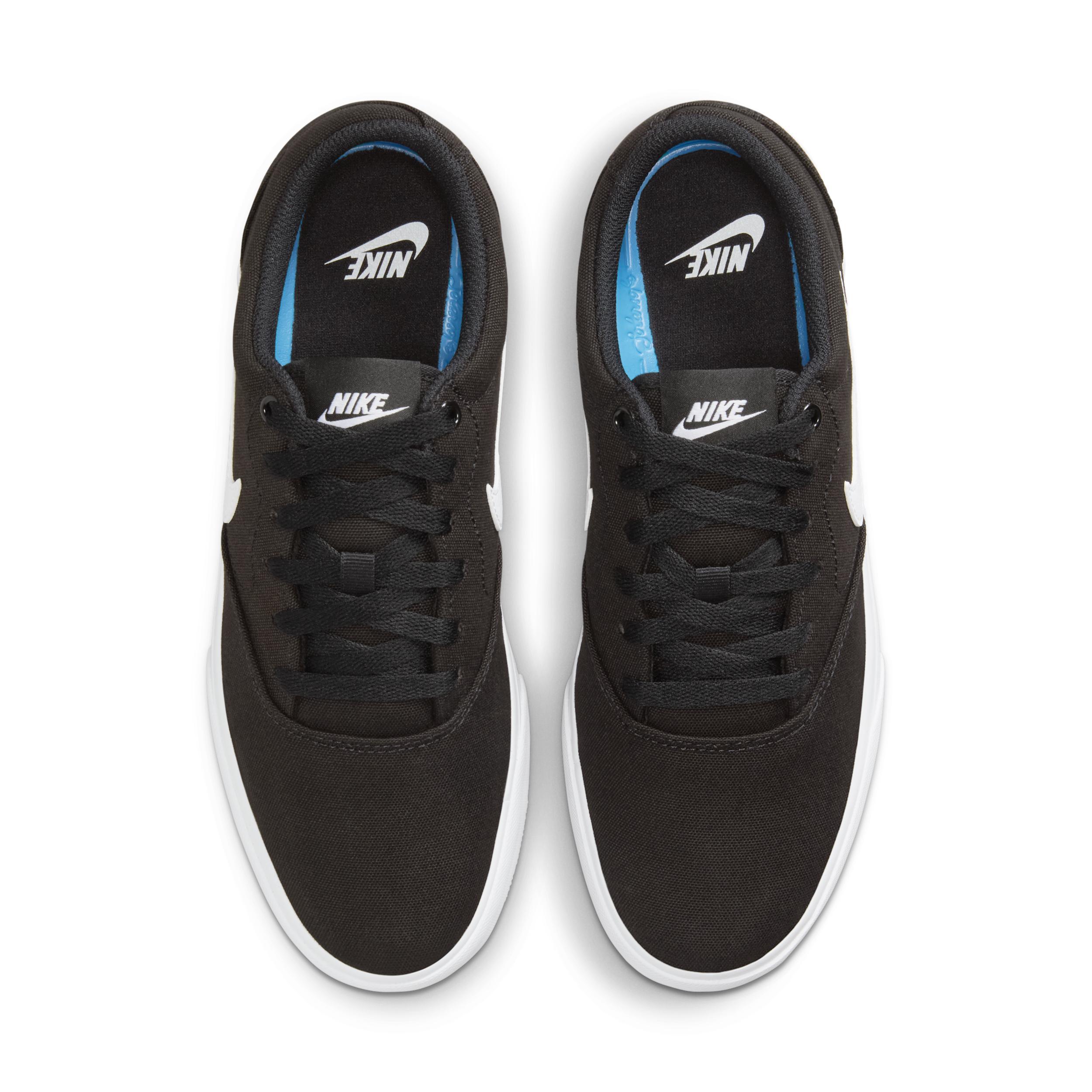 Nike Charge Canvas Women's Shoes Product Image