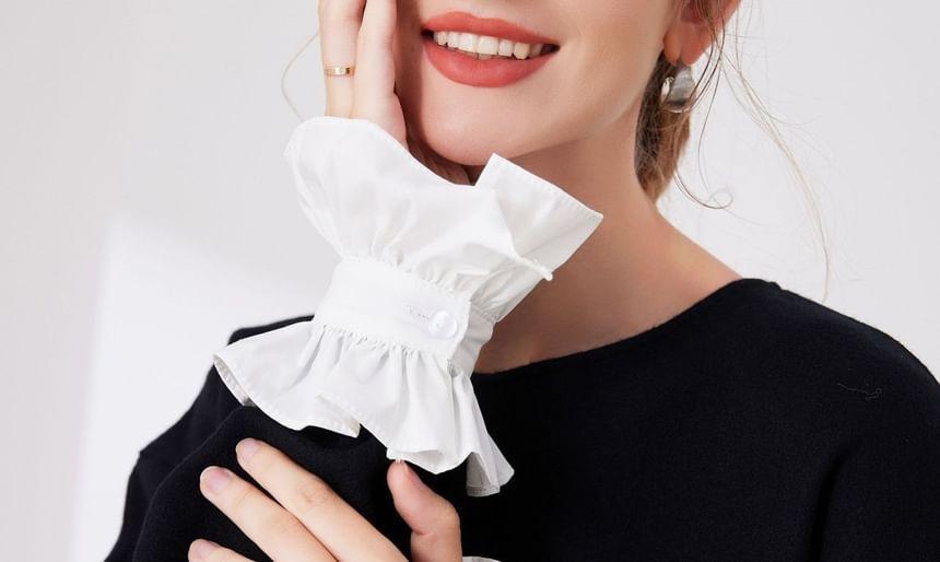 Ruffle Decorative Wrist Cuffs Product Image