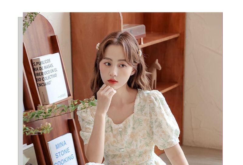 Short-Sleeve Floral Midi A-Line Dress Product Image
