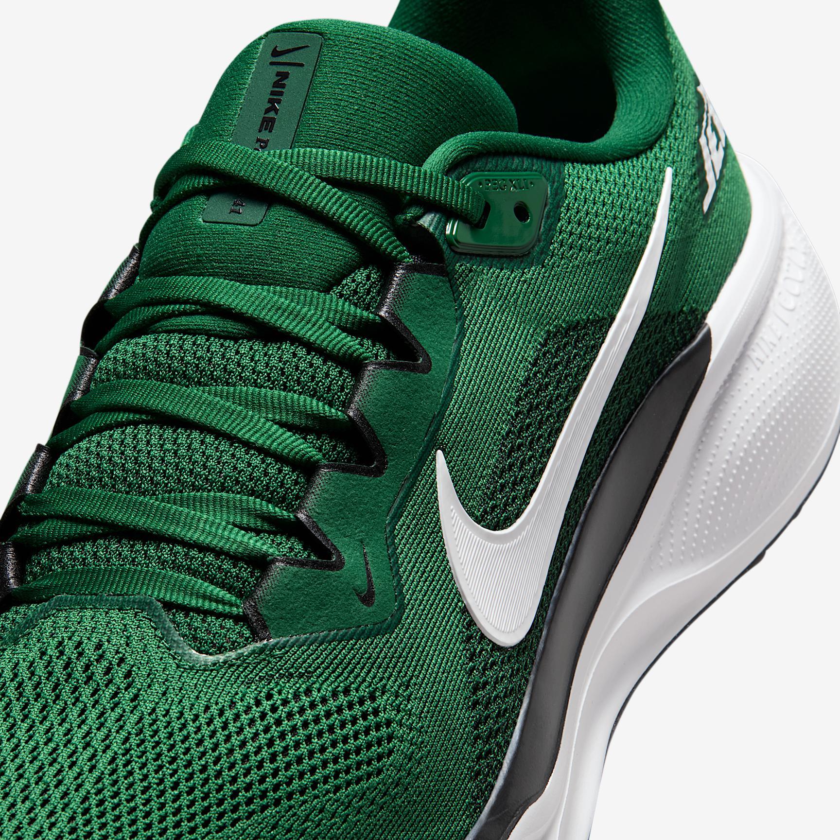 New York Jets Pegasus 41 Men's Nike NFL Road Running Shoes Product Image