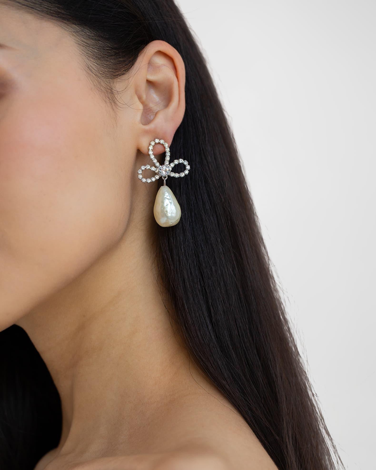 Devina Earrings Product Image